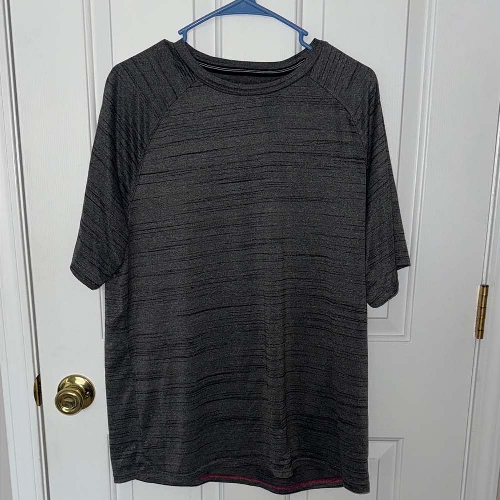 Kirkland Signature Gray Short Sleeve Tee